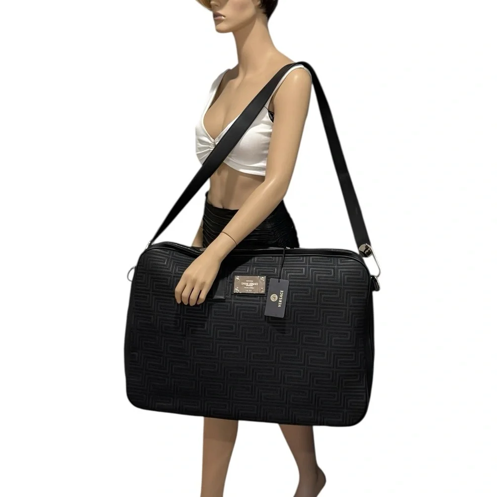 GIANNI VERSACE 12/20 Black Leather Business Duffel Weekender Bag Limited Edition